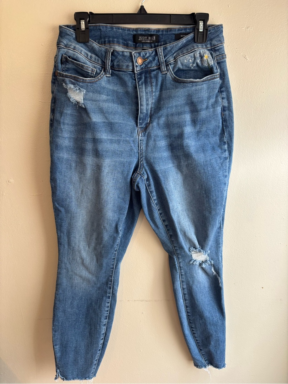 Judy Blue Dandelion Distressed Skinny Jeans